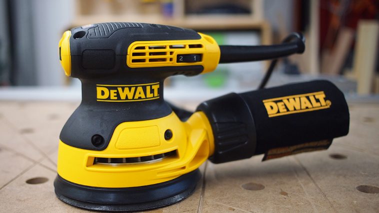 เครื่องขัดกระดาษทรายแบบกลม Dewalt