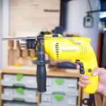 สว่านกระแทกไฟฟ้า Stanley