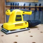 เครื่องขัดกระดาษทราย Stanley