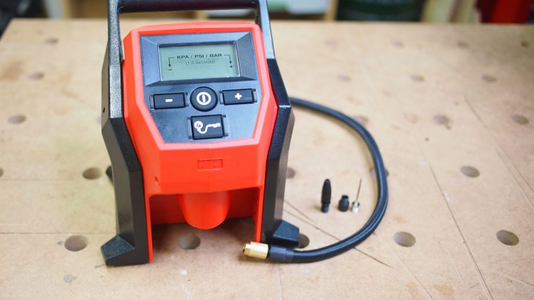 ปั๊มลมแบตเaตอรี่ Milwaukee