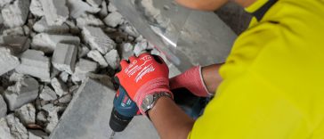 สว่านไร้สาย