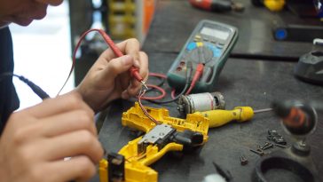 เครื่องมือช่างไฟฟ้า