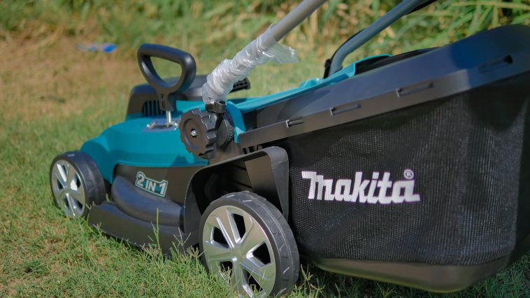 เครื่องตัดหญ้า