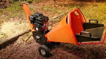 เครื่องย่อยกิ่งไม้