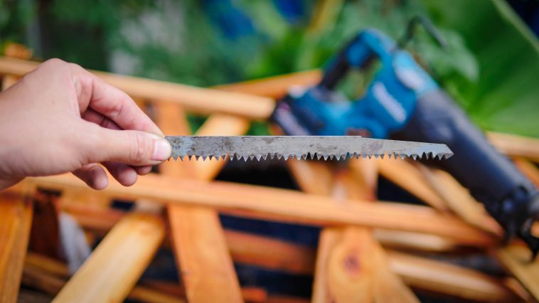 เลื่อยชัก