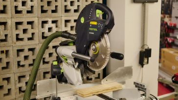 เลื่อยองศา