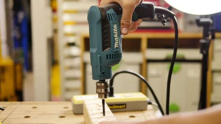 สว่านไฟฟ้า