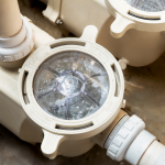 ปั๊มสระว่ายน้ำ