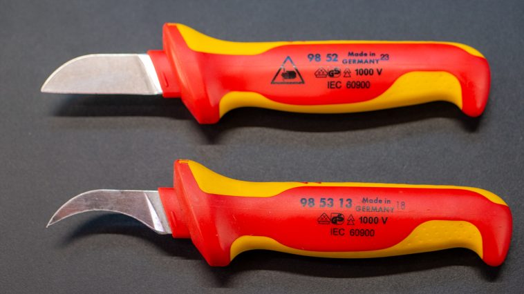 มีดปอกสายไฟ