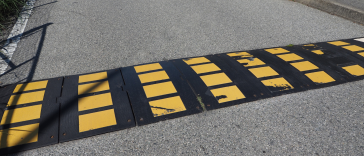 ยางชะลอความเร็ว